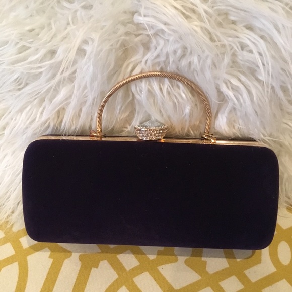 Plum clutch - Picture 2 of 8